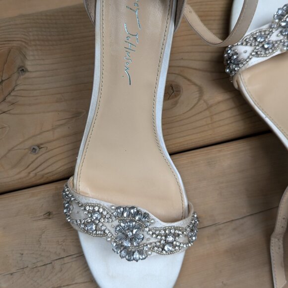Betsy Johnson Wedding Heels size 9.5 - Picture 3 of 6